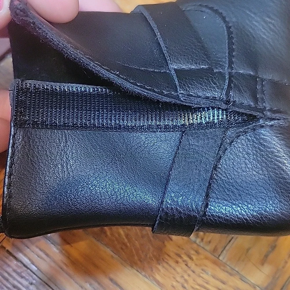 Old Navy Black Baby Boots Size 3-6 Months